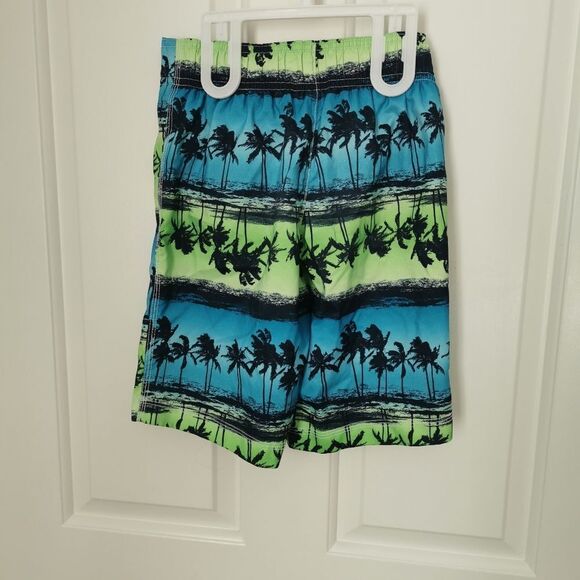 2/$20 Gymboree swim trunks size 5-6 years - Picture 3 of 4
